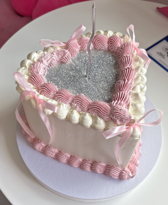 Tort serce Lambeth kokardki brokat 